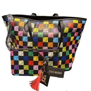 Signature Total-C Tote Handbag